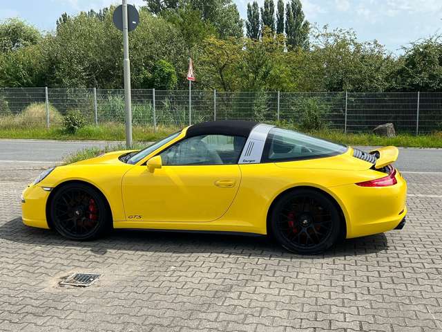 Imagine Porsche 991 Targa 4 GTS
