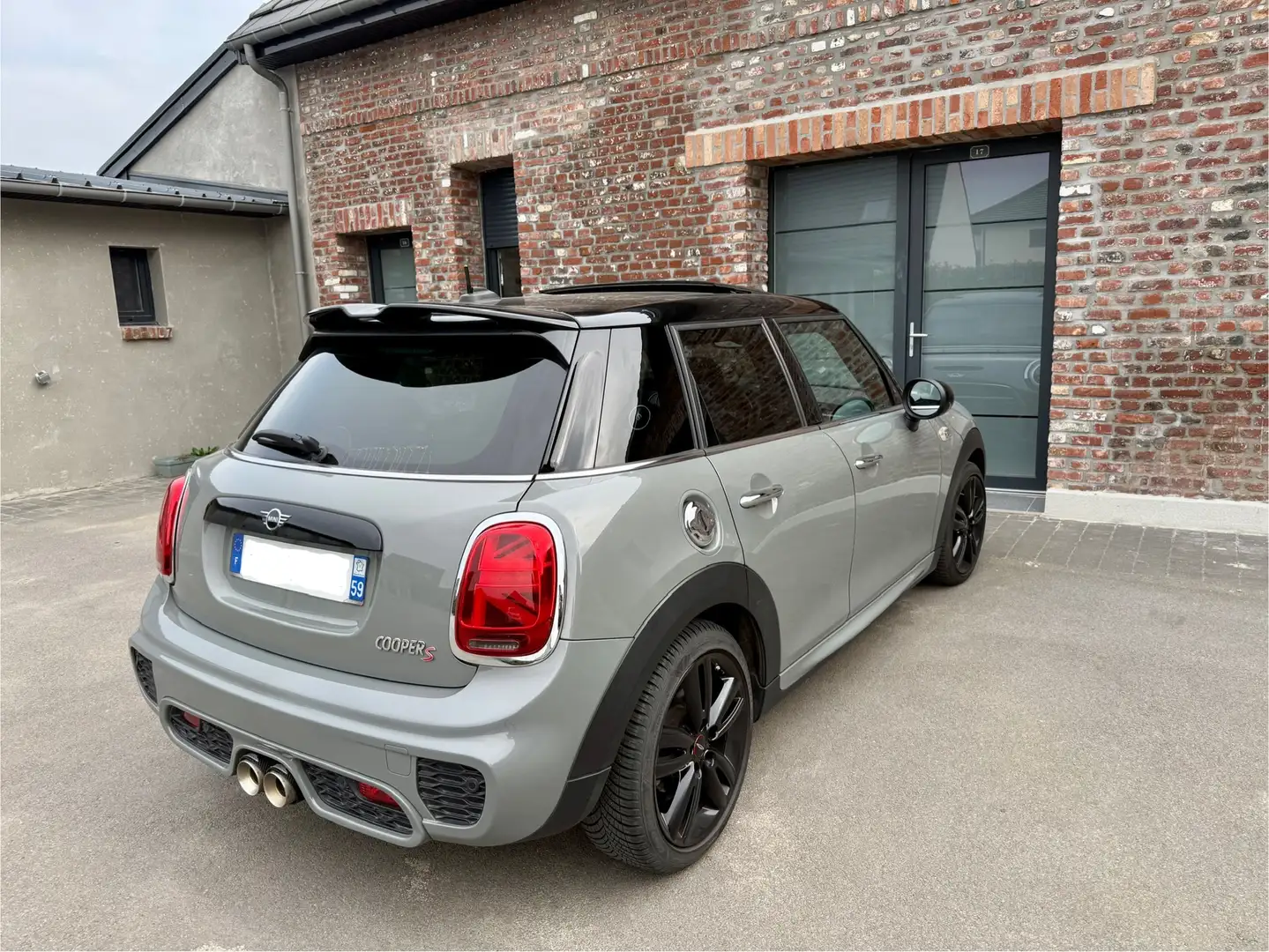 MINI Cooper S Finition JCW Gris - 1