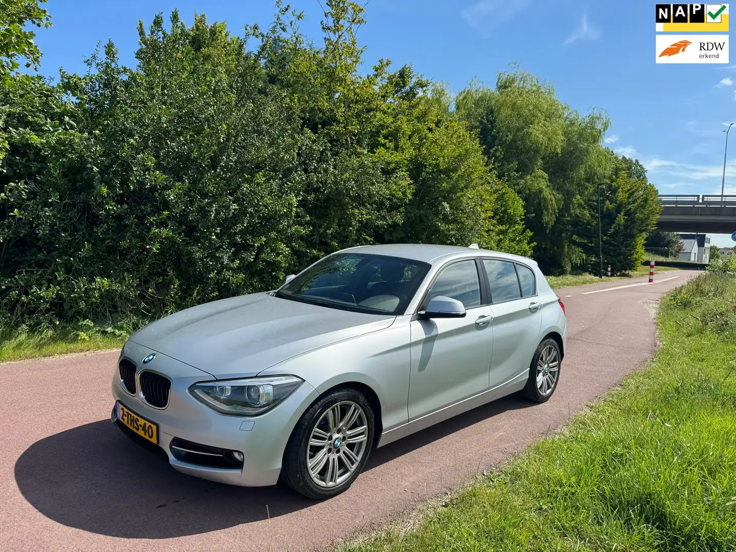 BMW 114 1-serie 114i EDE Business Sport |M Pakket|NAP|Luxe Grijs - 1