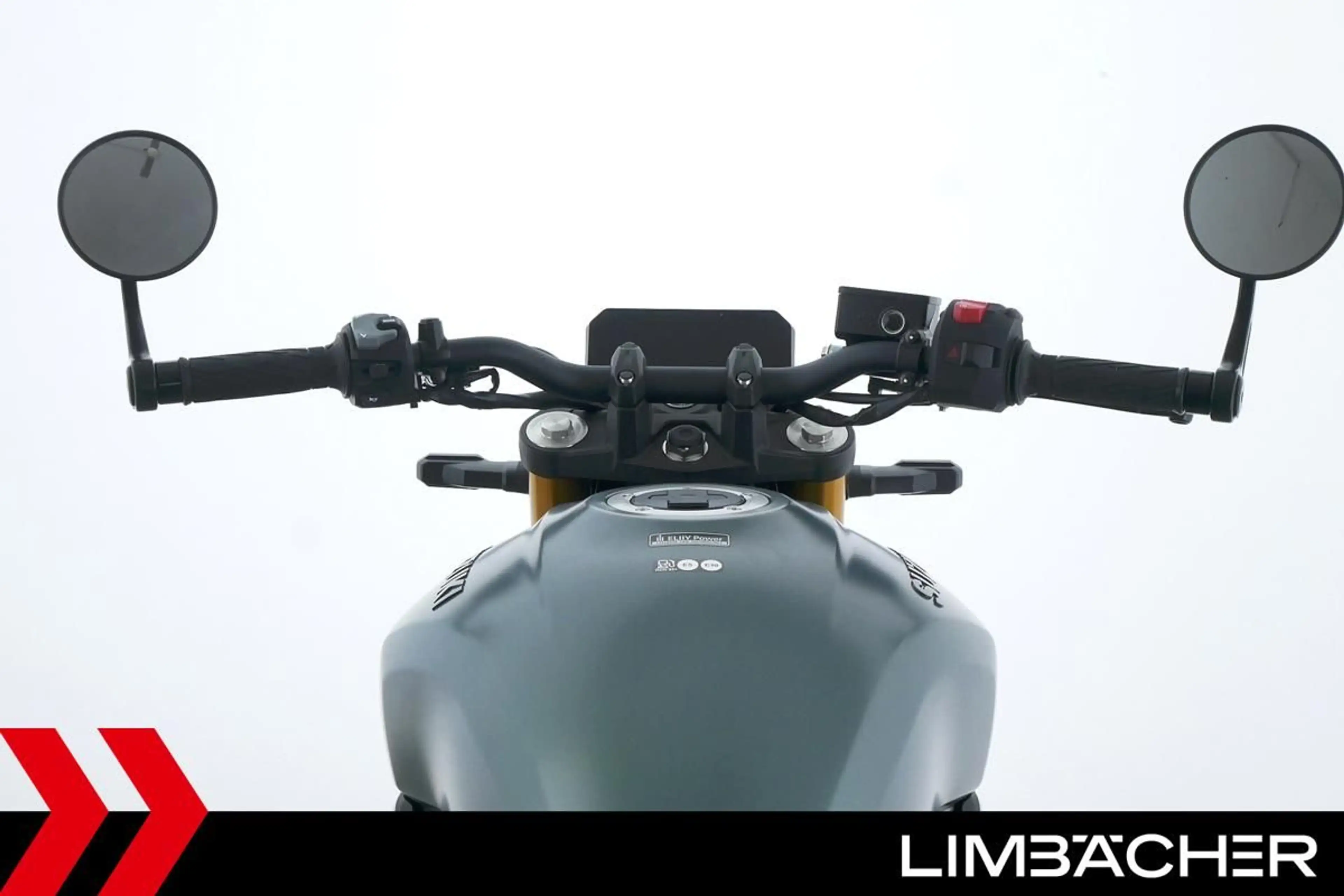 Suzuki GSX-8TT C, QS, Riding-Modes, LED — photo 13