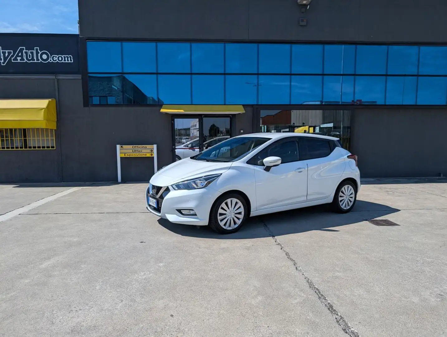 Nissan Micra Micra V 2017 1.5 dci N-Connecta 90cv Blanc - 1