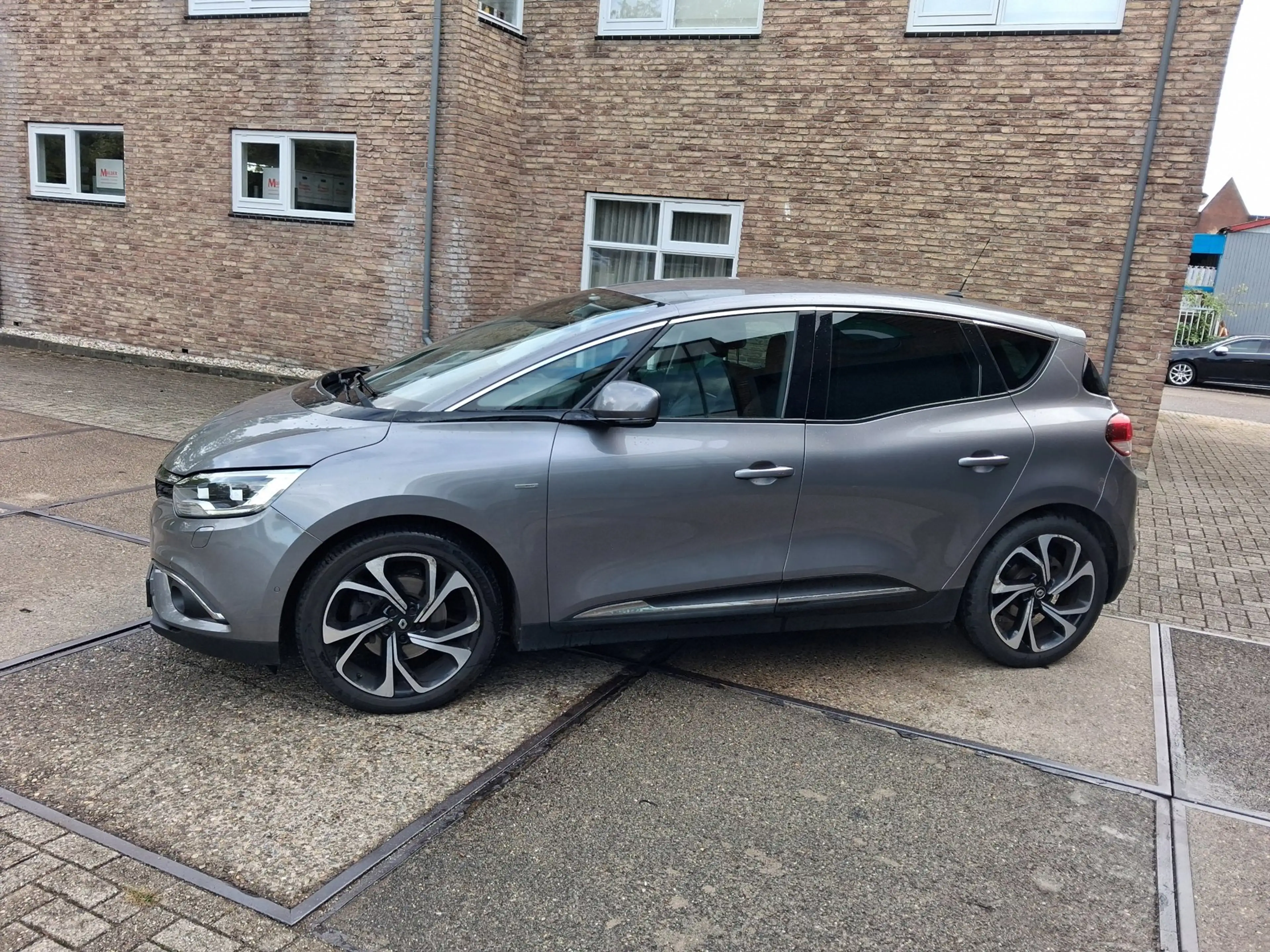 Renault Scenic 1.6 dCi Bose ((( AUTOMAAT / nieuwe apk ))) — photo 3