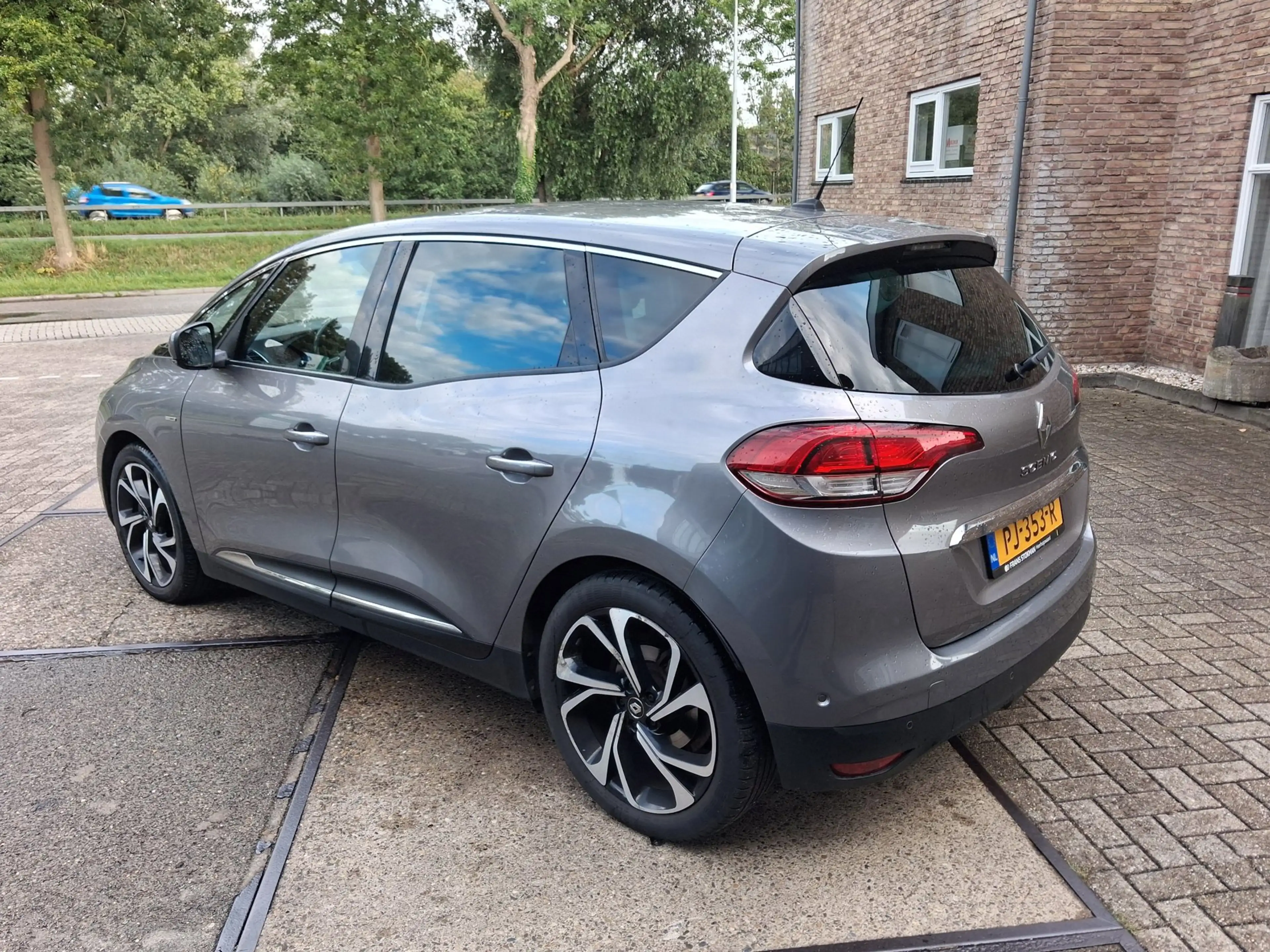 Renault Scenic 1.6 dCi Bose ((( AUTOMAAT / nieuwe apk ))) — photo 4