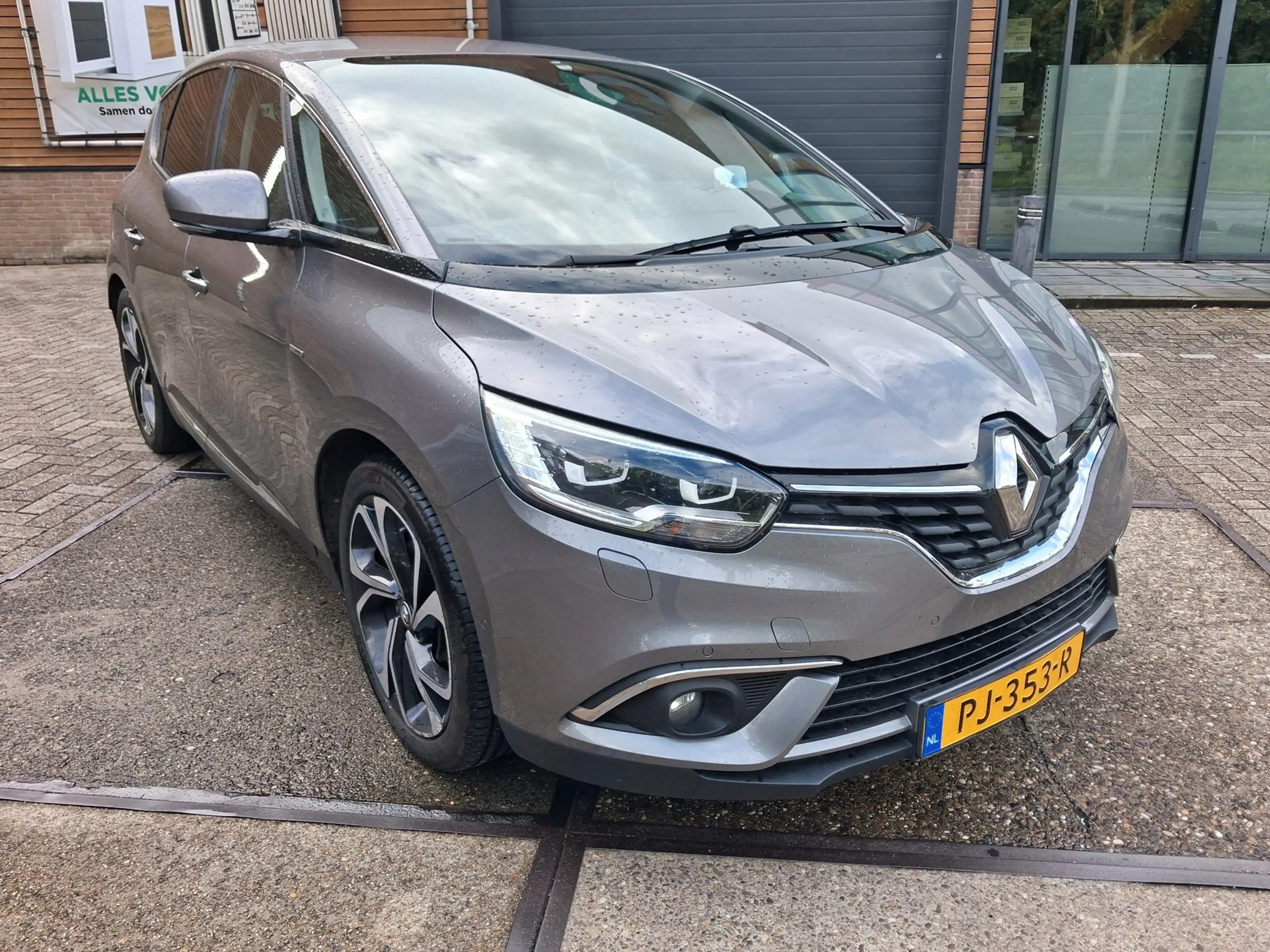 Renault Scenic 1.6 dCi Bose ((( AUTOMAAT / nieuwe apk ))) — photo 2