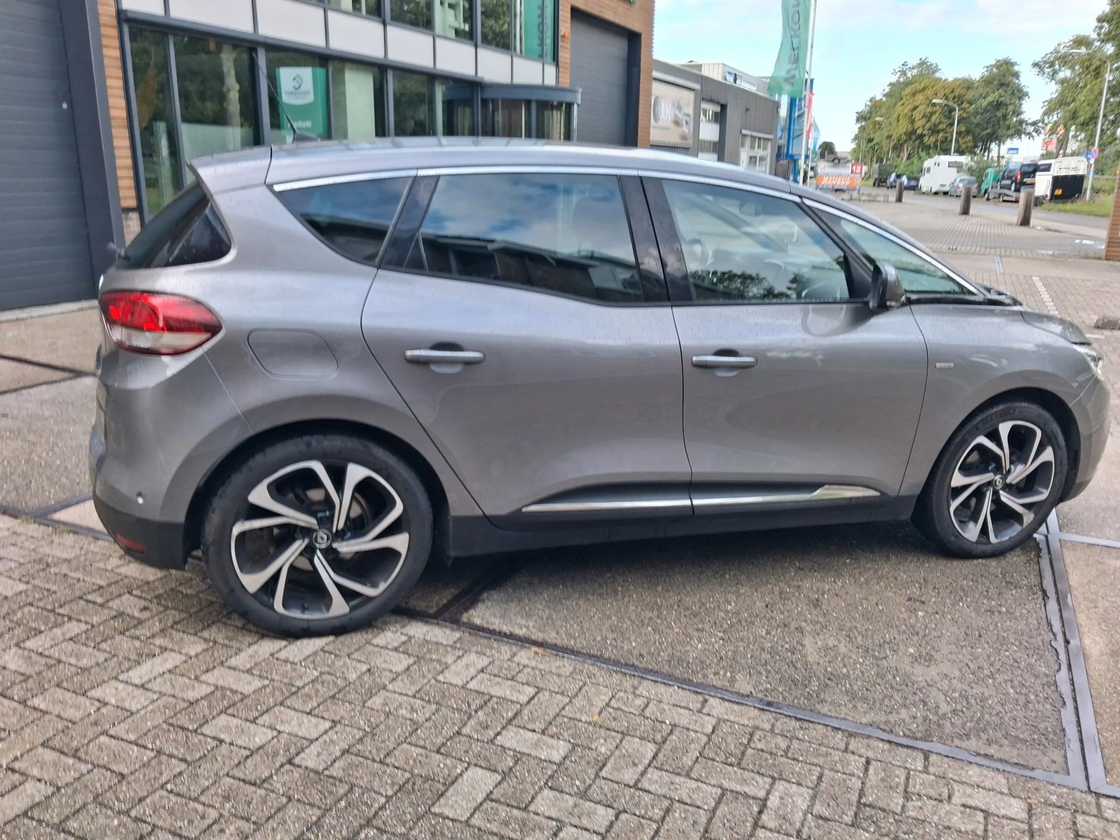 Renault Scenic 1.6 dCi Bose ((( AUTOMAAT / nieuwe apk ))) — photo 11
