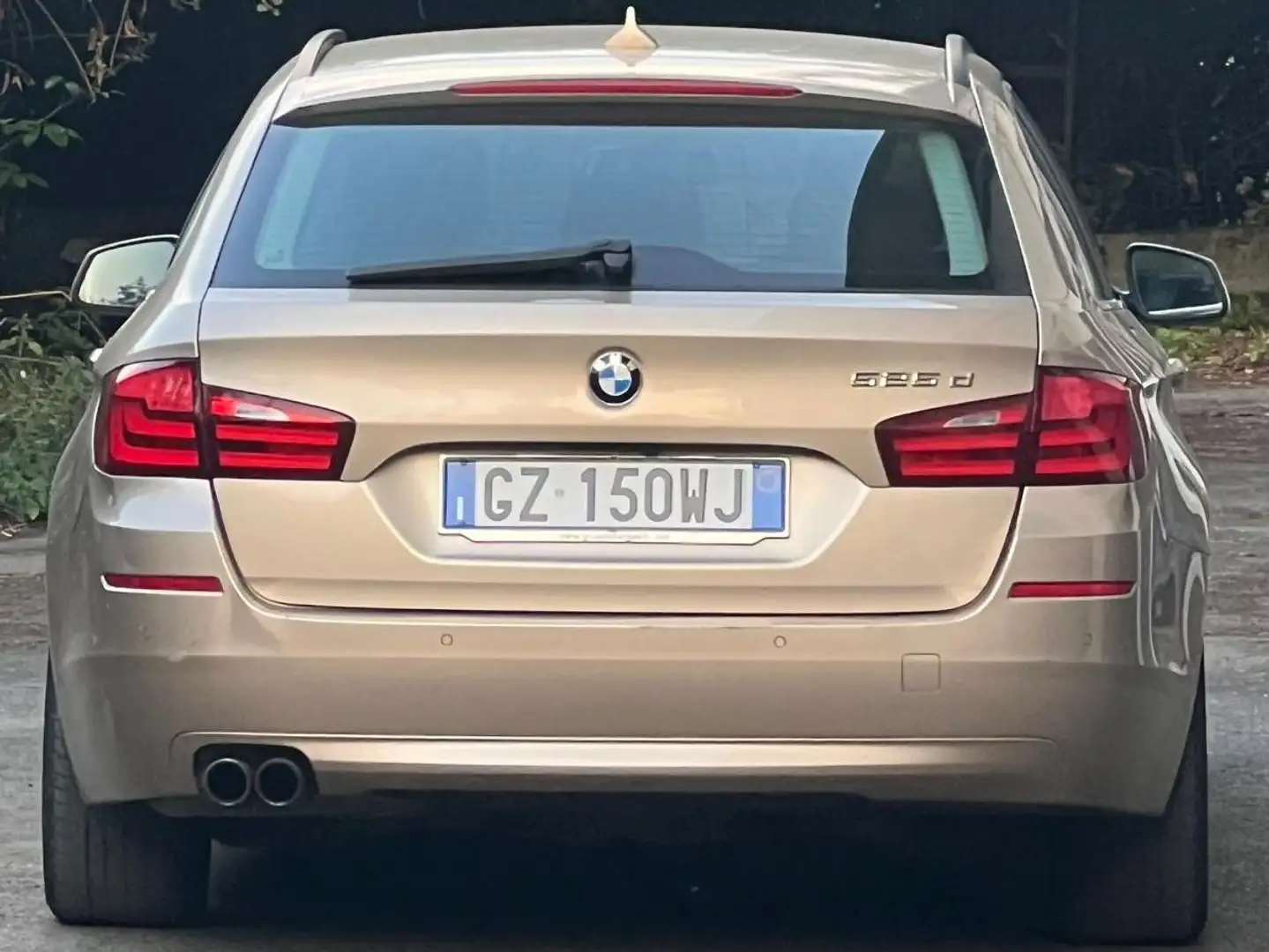 BMW 525 525d Touring Msport Oro - 2