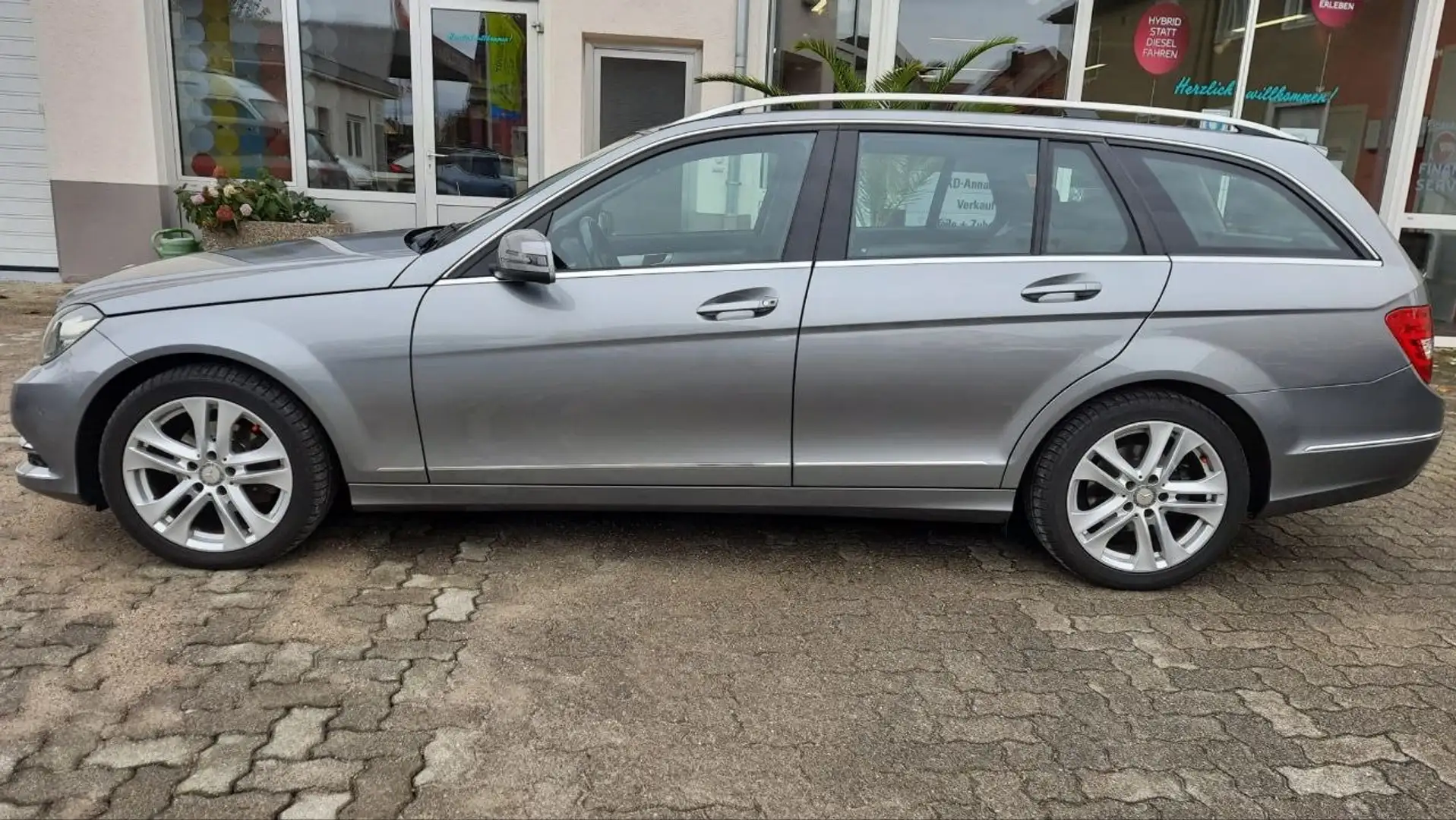 Mercedes-Benz C 200 T CDI 7G-TRONIC Avantgarde Edition - 2