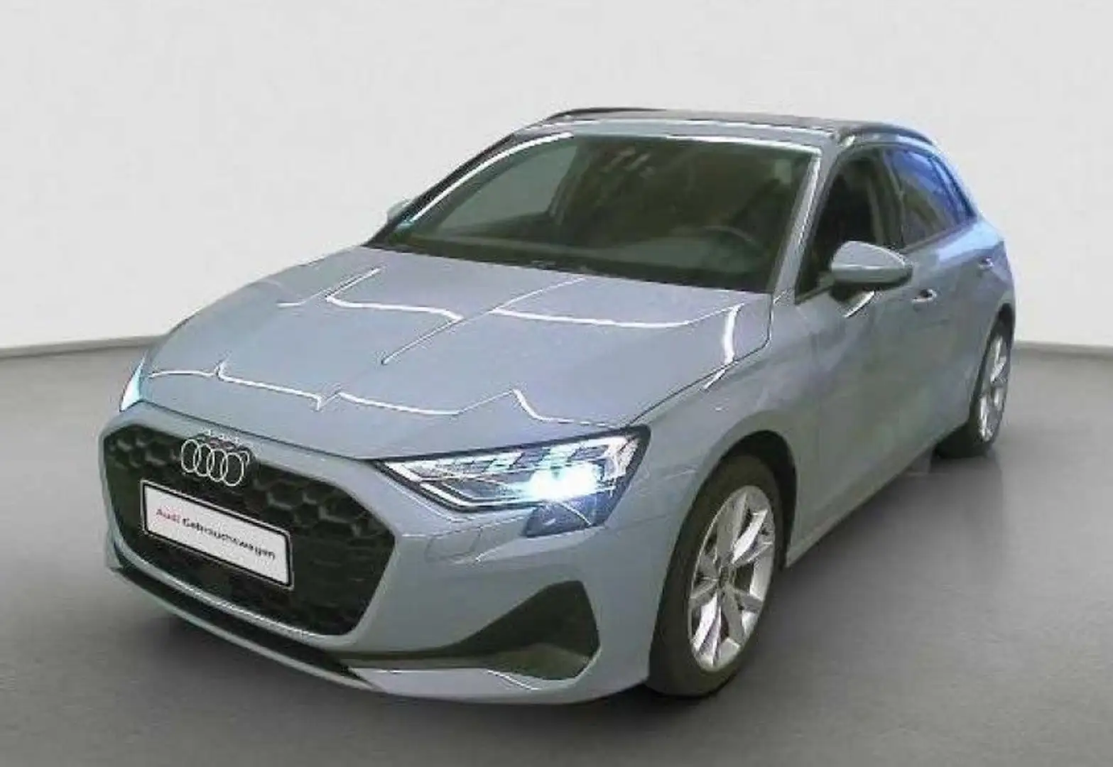 Audi A3 TFSI S tronic AHK Business Navi con Grau - 2