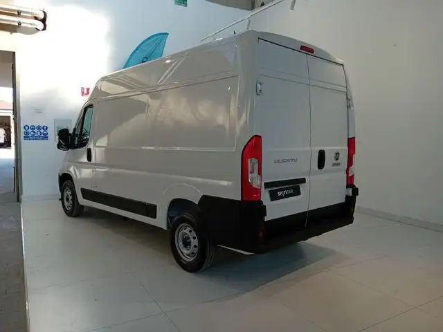 Fiat Ducato view 6