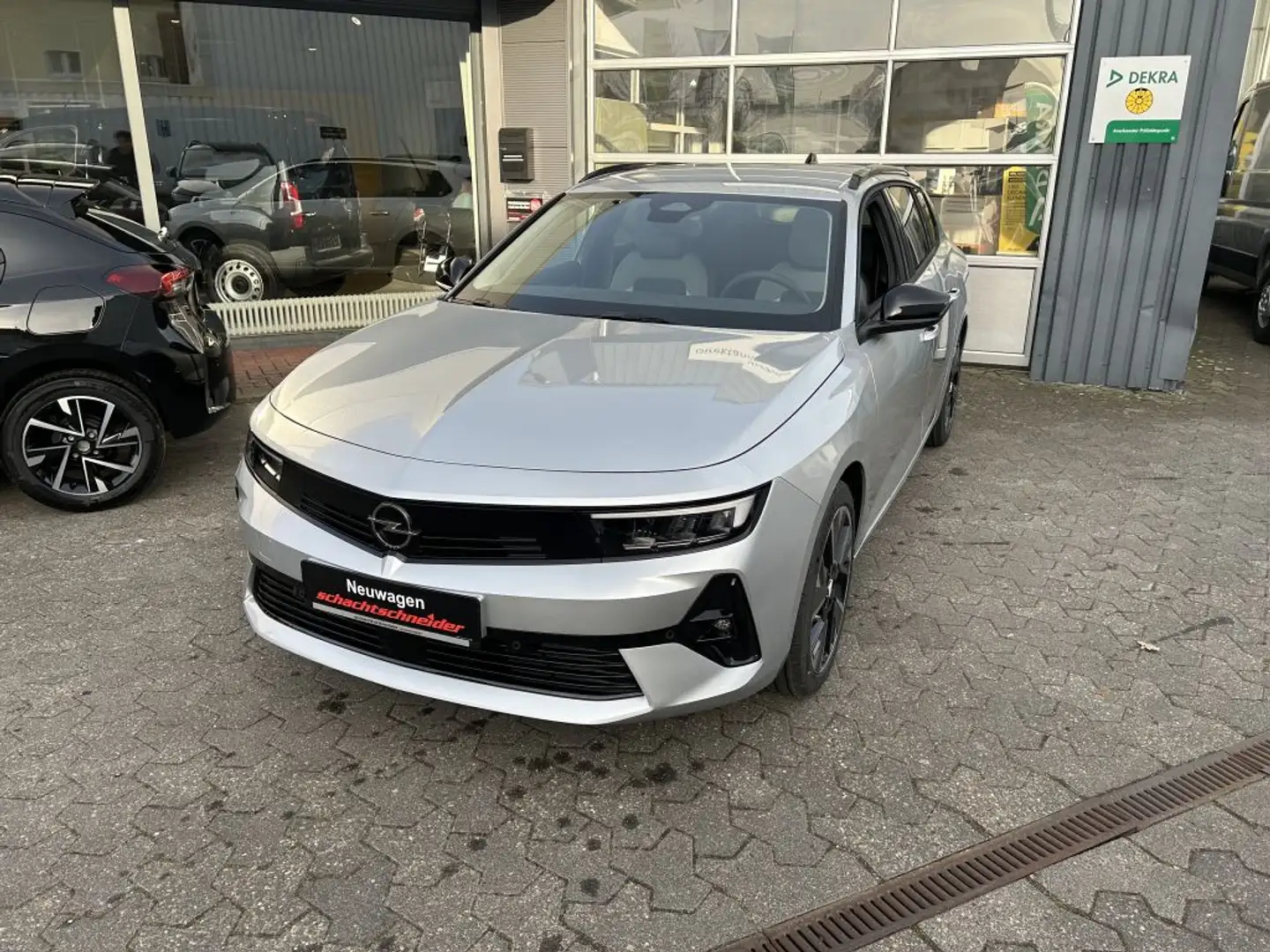 Opel Astra ST Electric+Keyless+Navi+LED+ Silber - 2