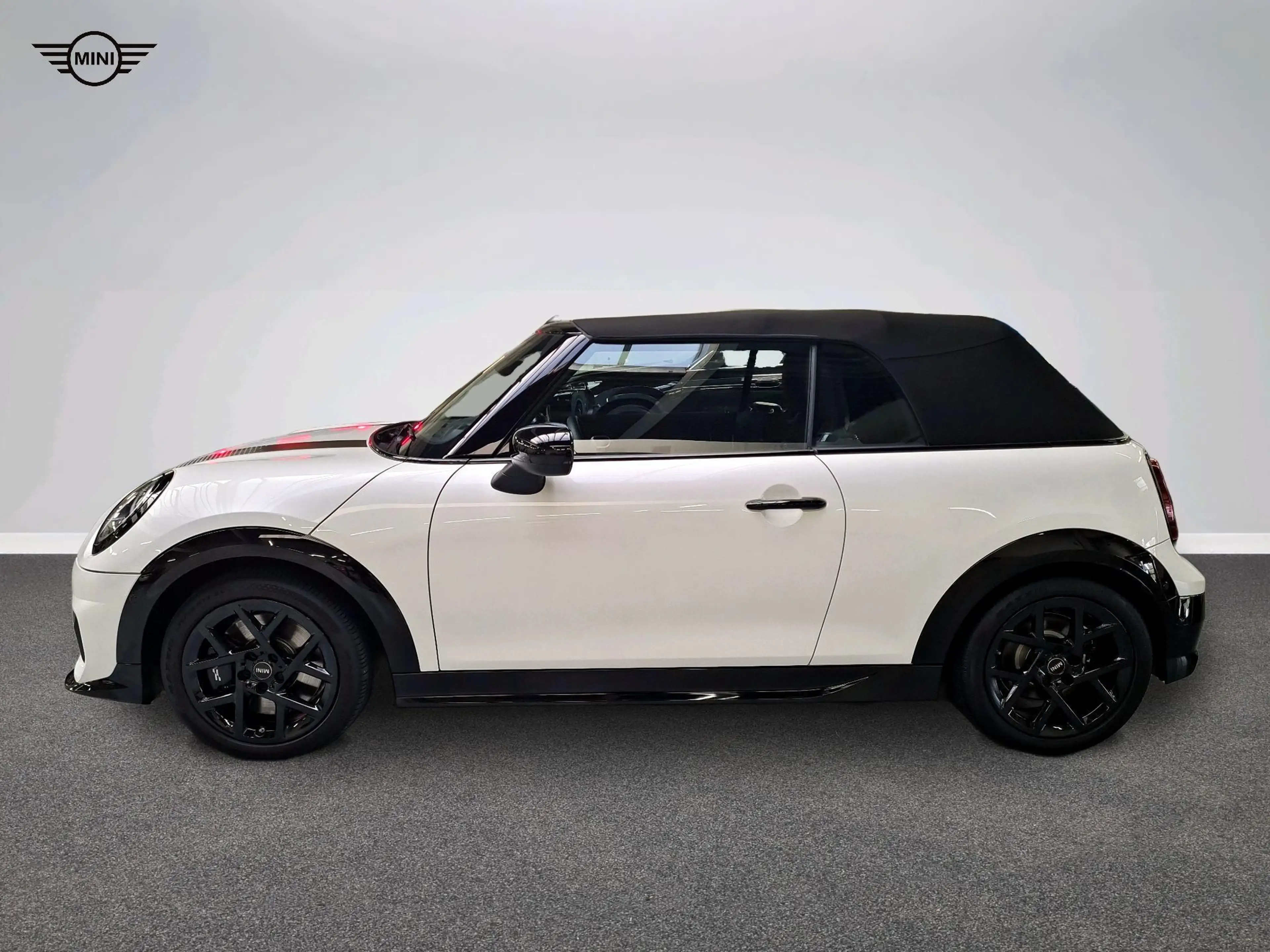 MINI Cooper C Cabrio John Cooper Works Trim — photo 3