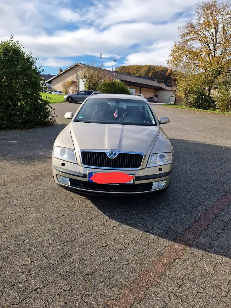 Skoda Octavia Combi 1.6 Bronze - 1