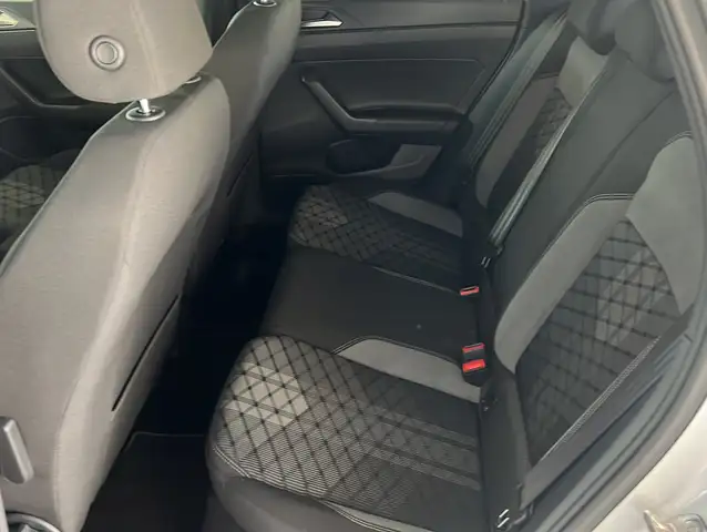 Volkswagen Taigo view 12