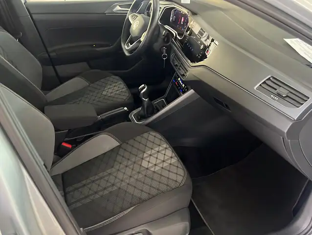 Volkswagen Taigo view 17