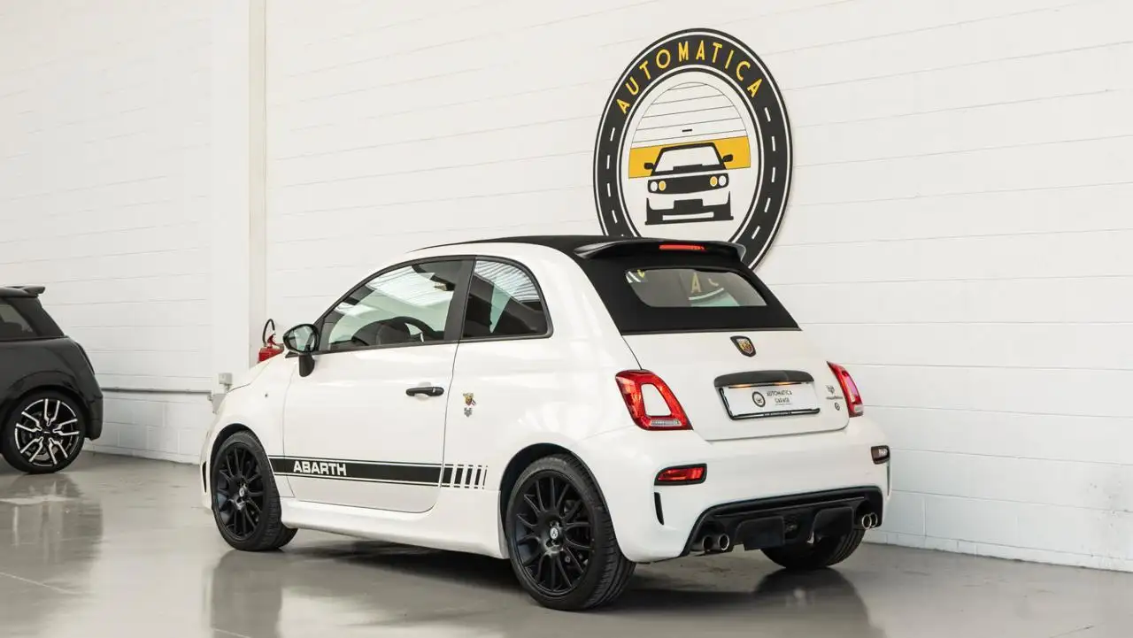 Abarth 595 2021