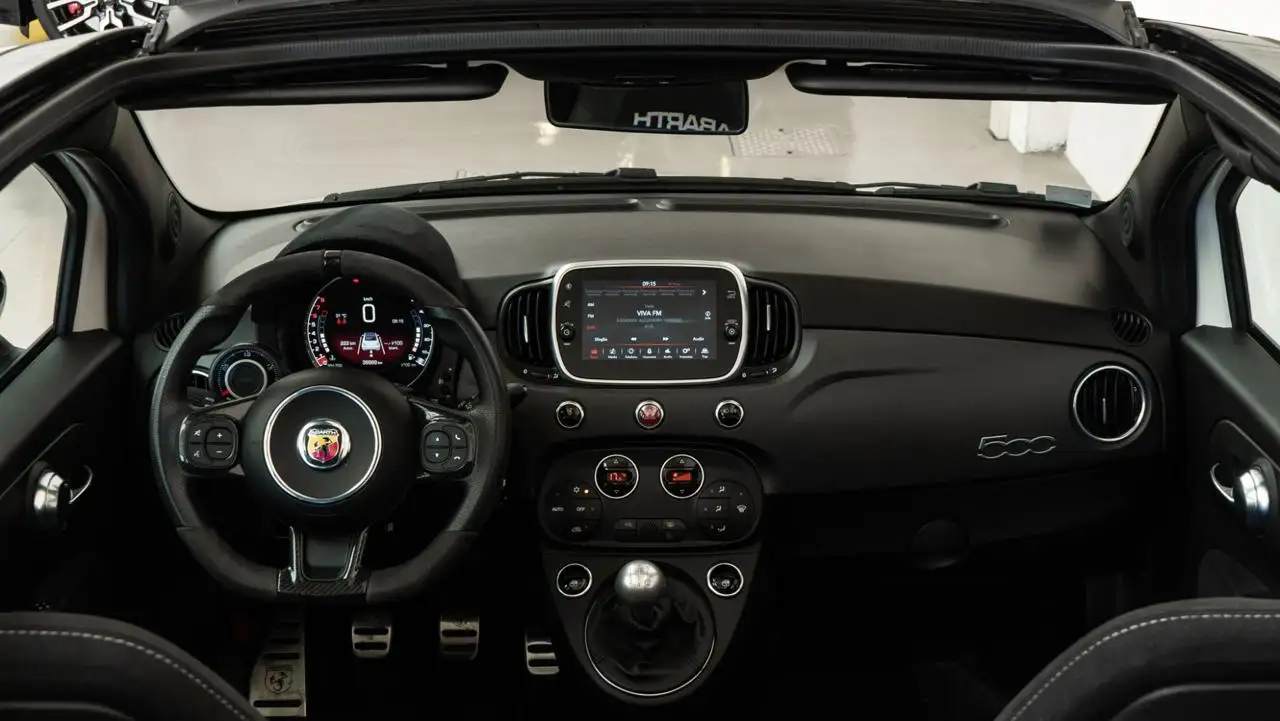 Abarth 595 2021 — фото 15