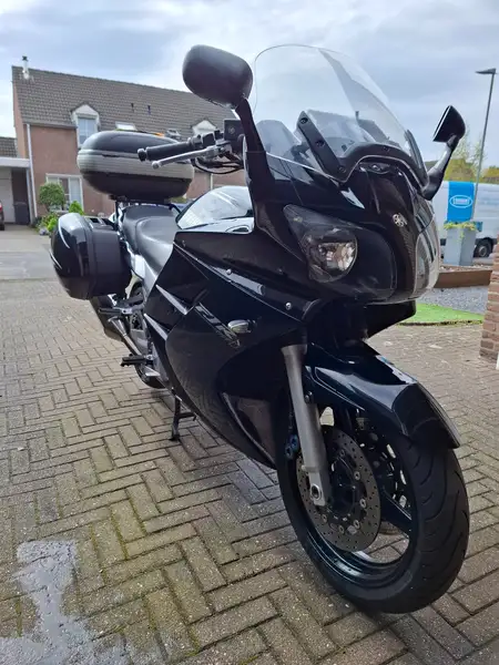 Yamaha FJR 1300 - foto 3