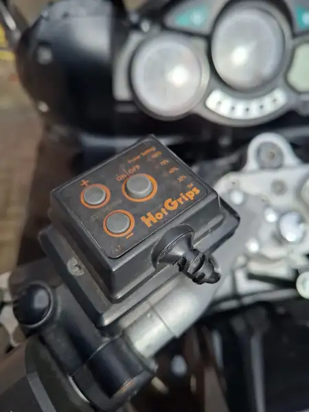 Yamaha FJR 1300 - foto 5