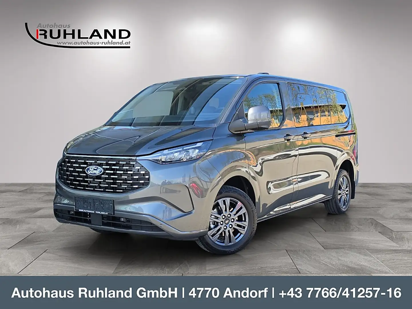 Ford Tourneo Custom Bus 2.5 PHEV 340 L1H1 FWD Titanium Aut. Grau - 1