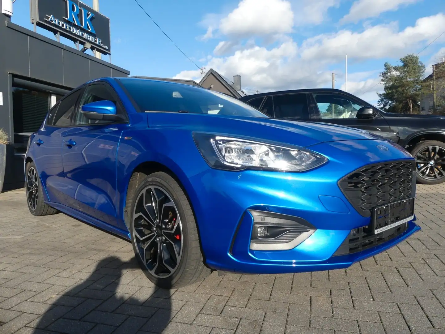 Ford Focus Lim. ST-Line X Blau - 1