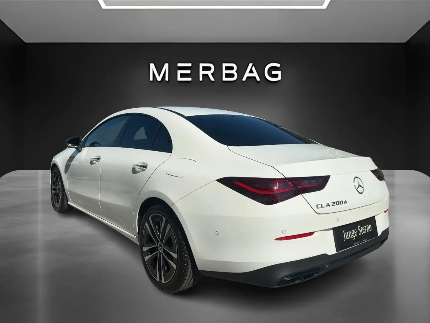 Mercedes-Benz CLA 200 d Coupé Blanc - 2