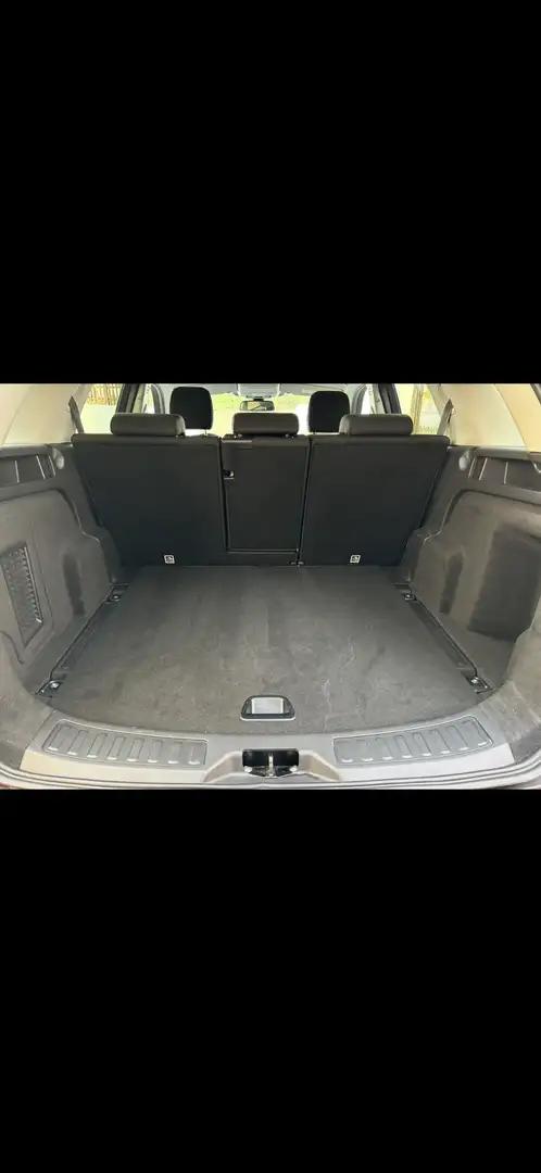 Land Rover Discovery Sport TD4 Aut. SE - 2