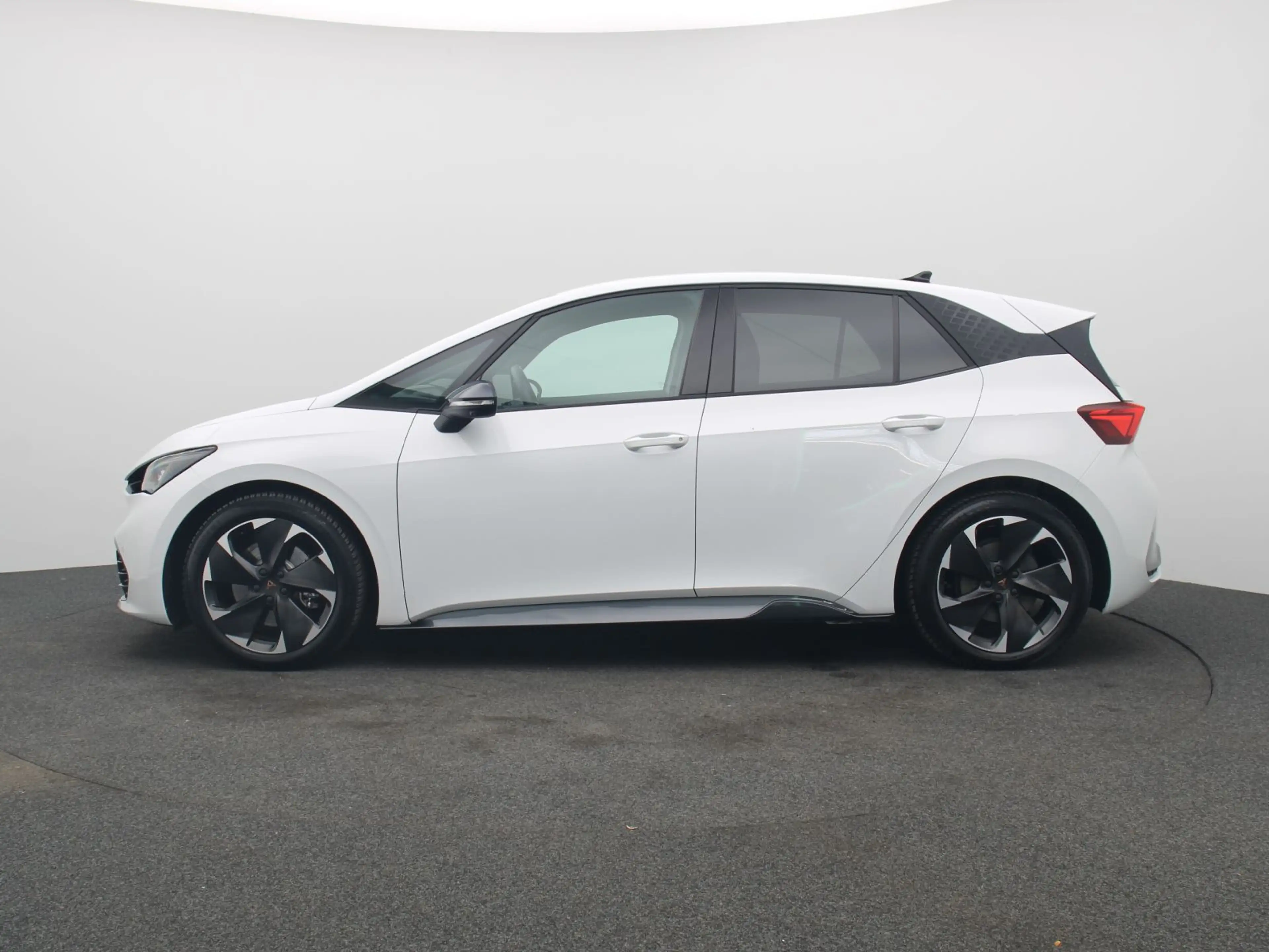 CUPRA Born e-Boost / 84 kWh, 360°, AR-HuD, WP, LED — photo 5