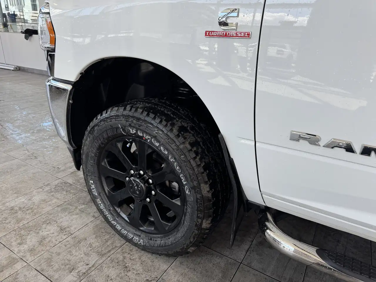RAM 2500 снимка RAM 2500
