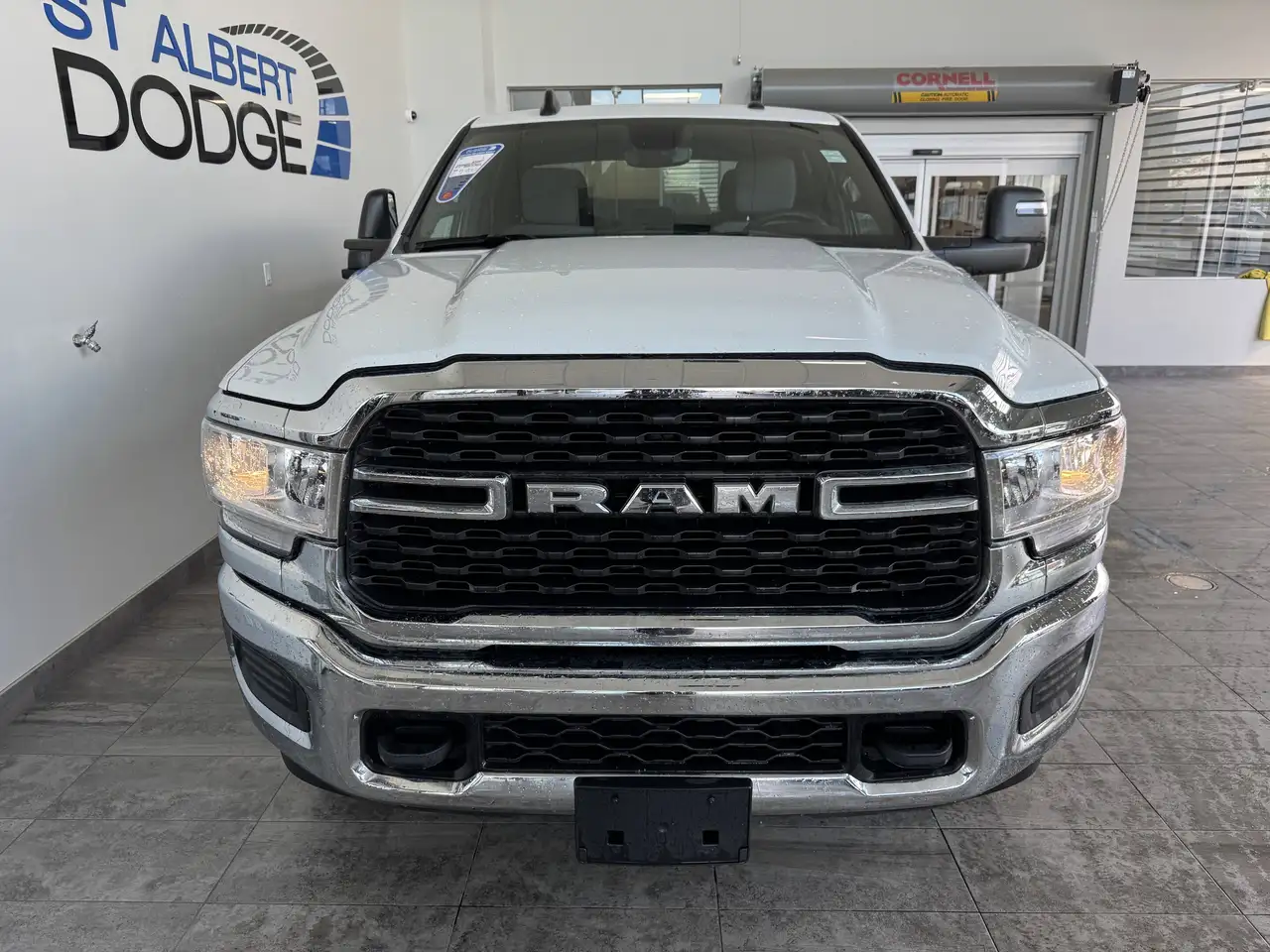 RAM 2500 снимка RAM 2500