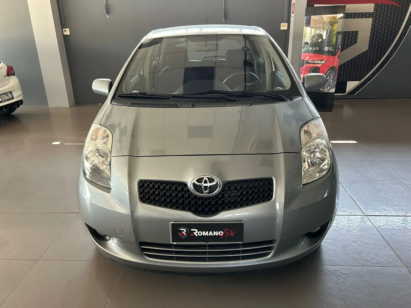 Toyota Yaris Yaris II 2005 5p 1.3 Navy m-mt Grigio - 1