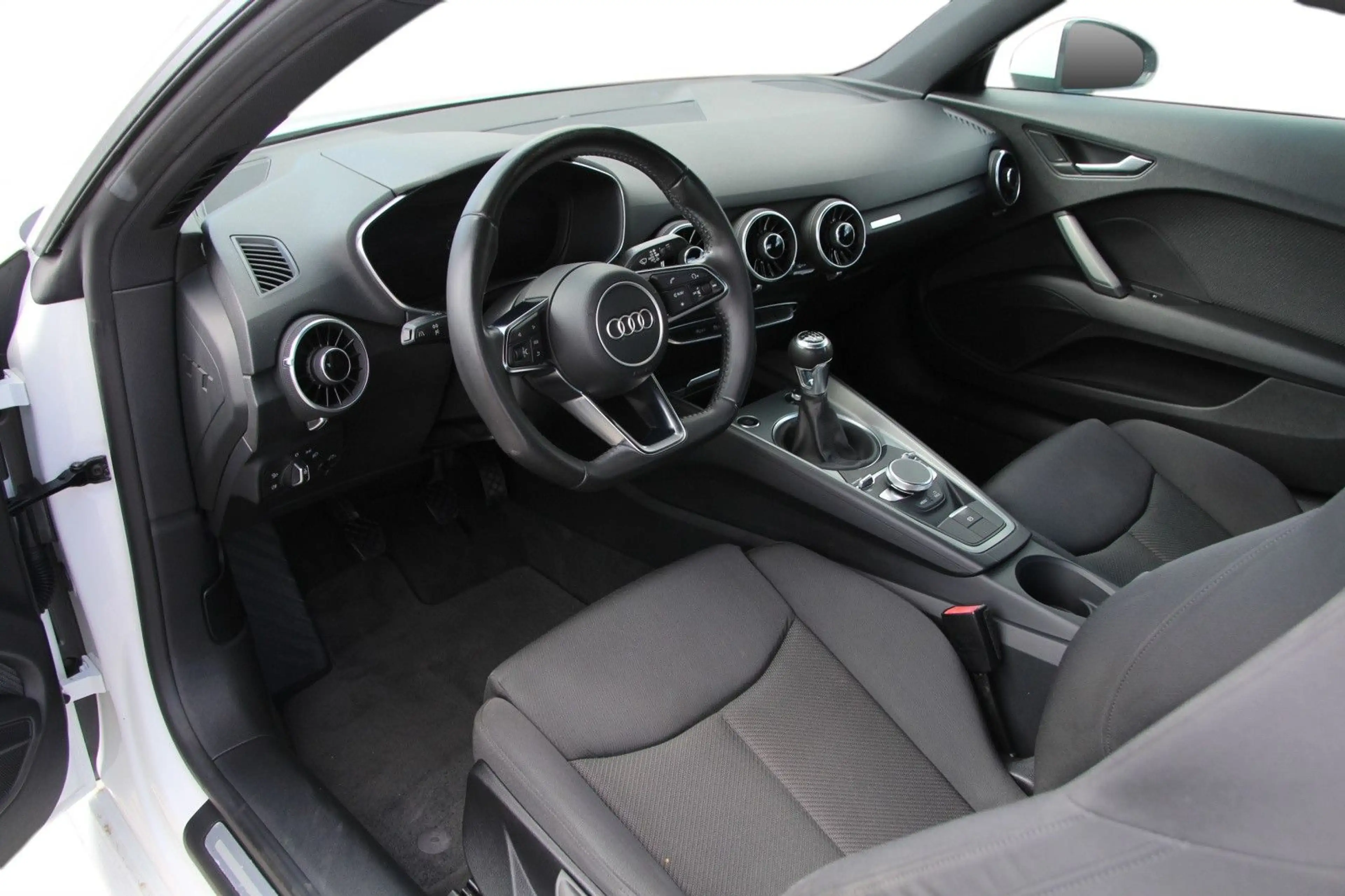 Audi TT Coupe 2.0 TFSI/Xenon/ Virtual/ Alu/ Schalter! — photo 9