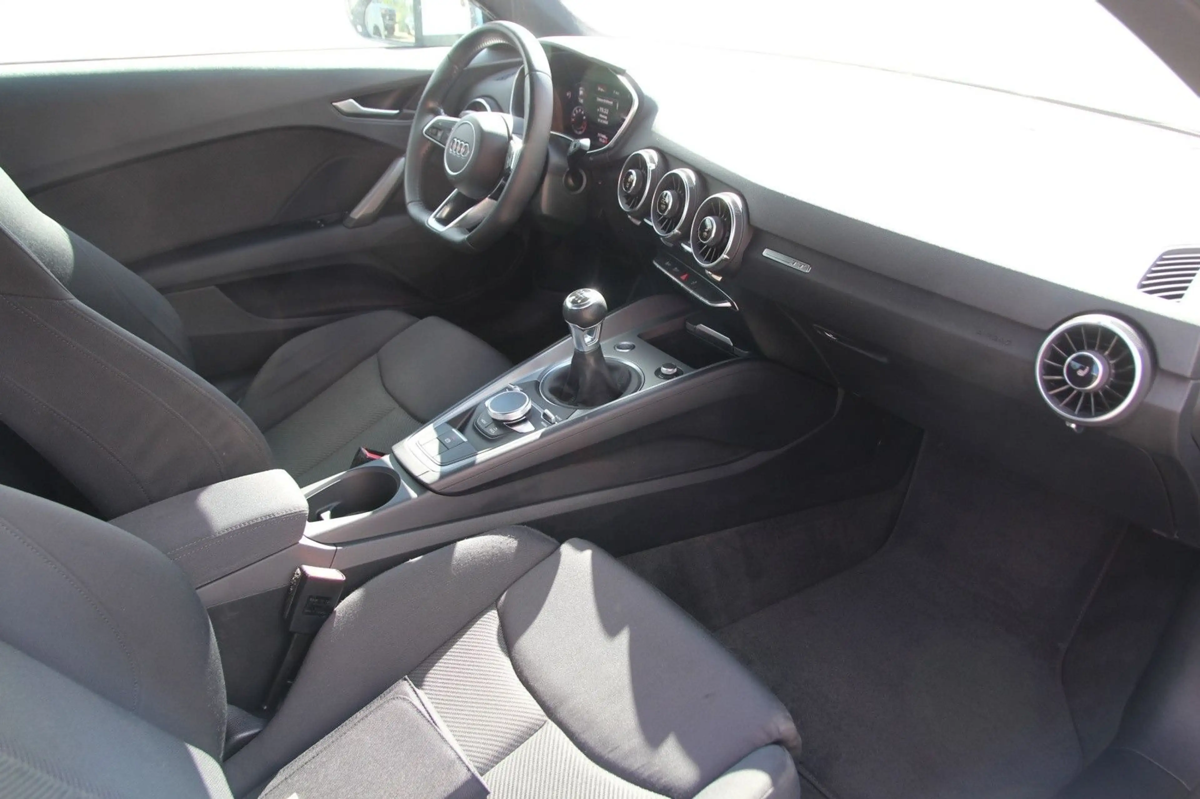 Audi TT Coupe 2.0 TFSI/Xenon/ Virtual/ Alu/ Schalter! — photo 10