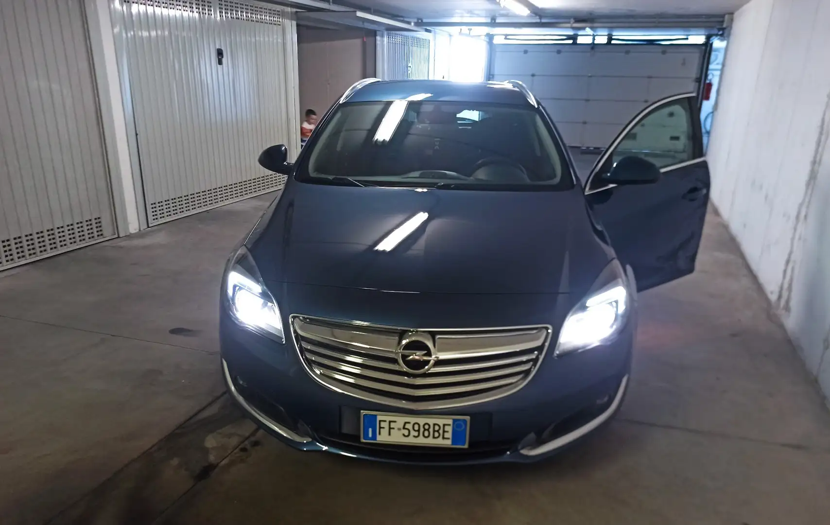 Opel Insignia Sports Tourer 2.0 cdti Cosmo 163cv auto - 1