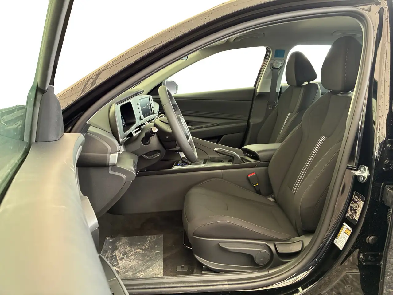Hyundai ELANTRA снимка Hyundai ELANTRA