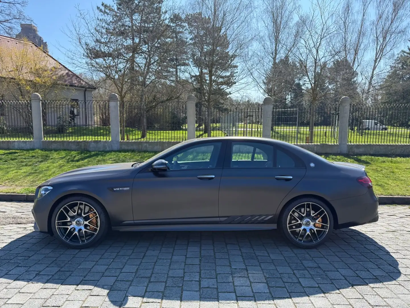 Mercedes-Benz E 63 AMG E 63 S AMG 4Matic Limousine Final Edition Gri - 1