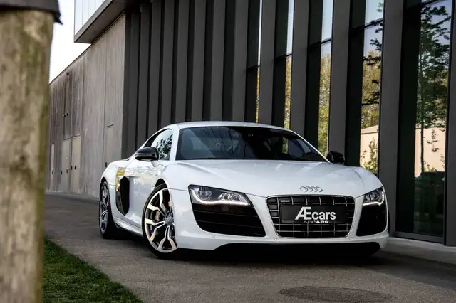 Audi R8 5.2 V10 / R-TRONIC / BELGIAN / 26.000 KM / CARBON