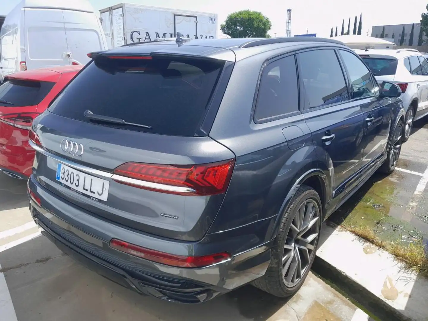 Audi Q7 45 TDI Black line plus quattro Grijs - 2