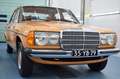 Mercedes-Benz 230 Sedan W123 Arancione - thumbnail 1