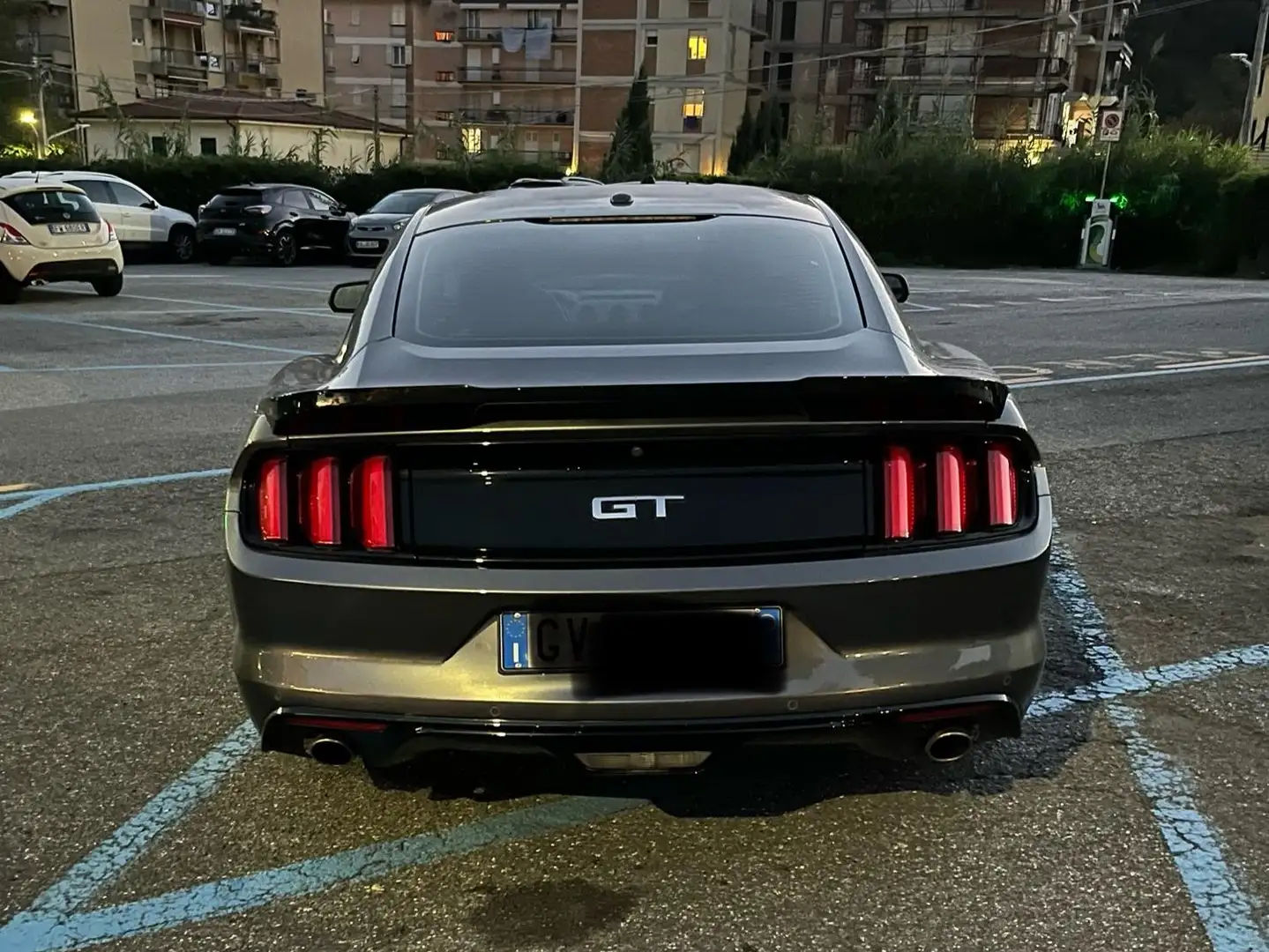 Ford Mustang NO SUOERBOLLOMustang Fastback 5.0 ti-vct V8 GT Grigio - 2