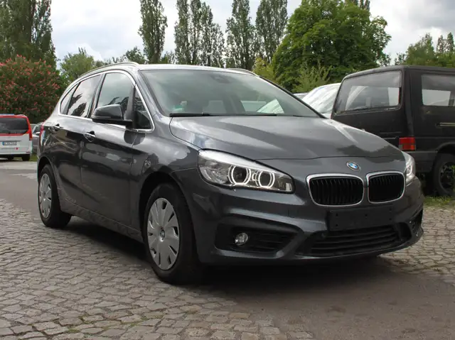 BMW 218 2er Active Tourer 218i Active Tourer Aut.