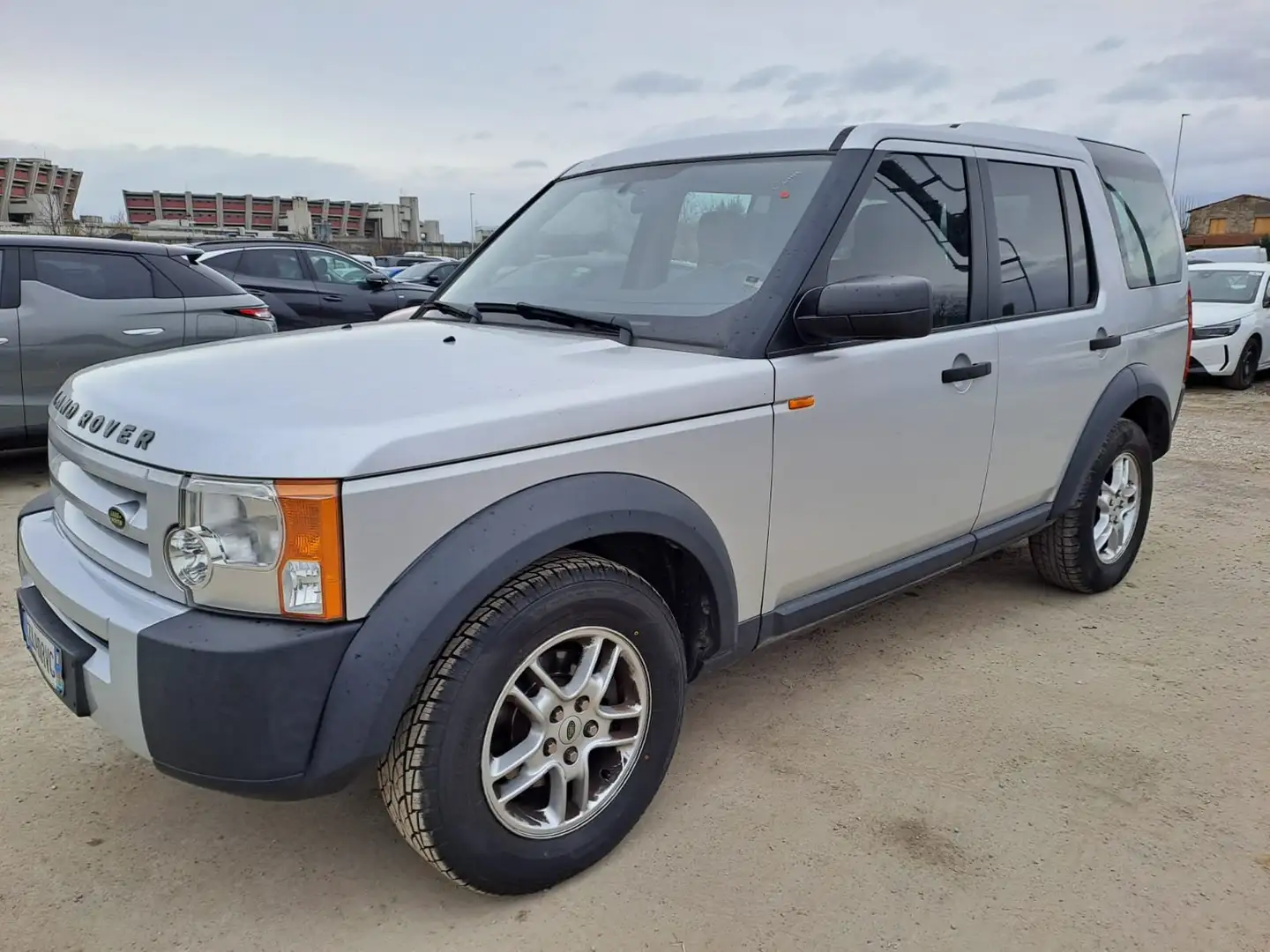 Land Rover Discovery 2.7 tdV6 SE Gris - 1