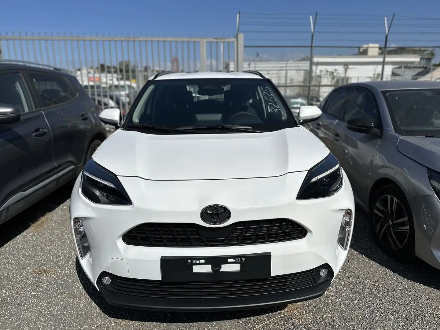 Toyota Yaris Cross 1.5 Hybrid 130 CV 5p.E-CVT Trend Grigio - 2