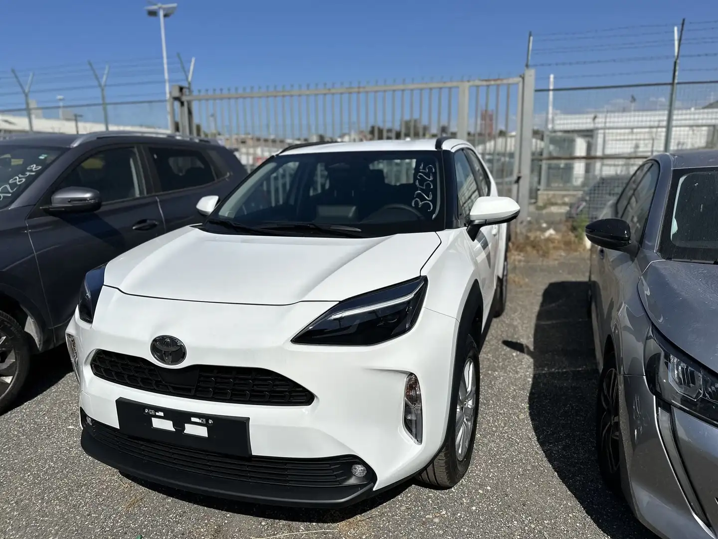 Toyota Yaris Cross 1.5 Hybrid 130 CV 5p.E-CVT Trend Grigio - 1