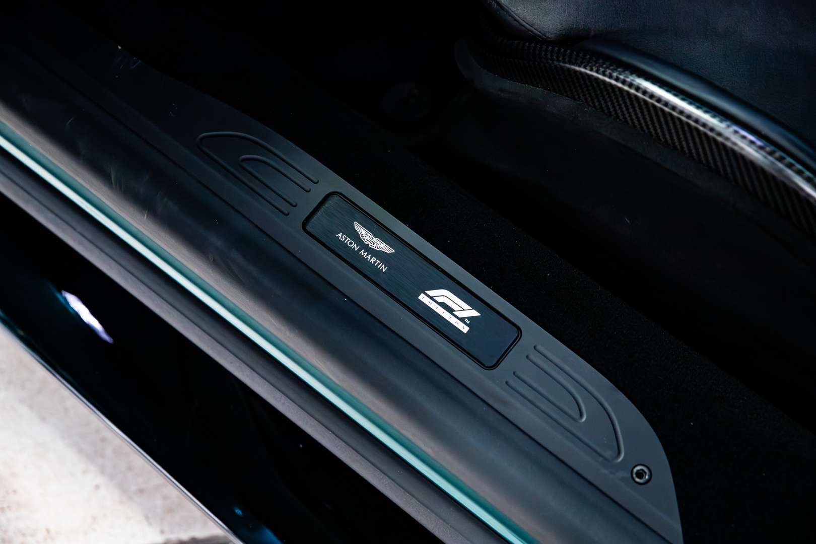 Aston Martin Vantage Coupe 4.0 V8 F1 Auto -  - Joinsteer - #5