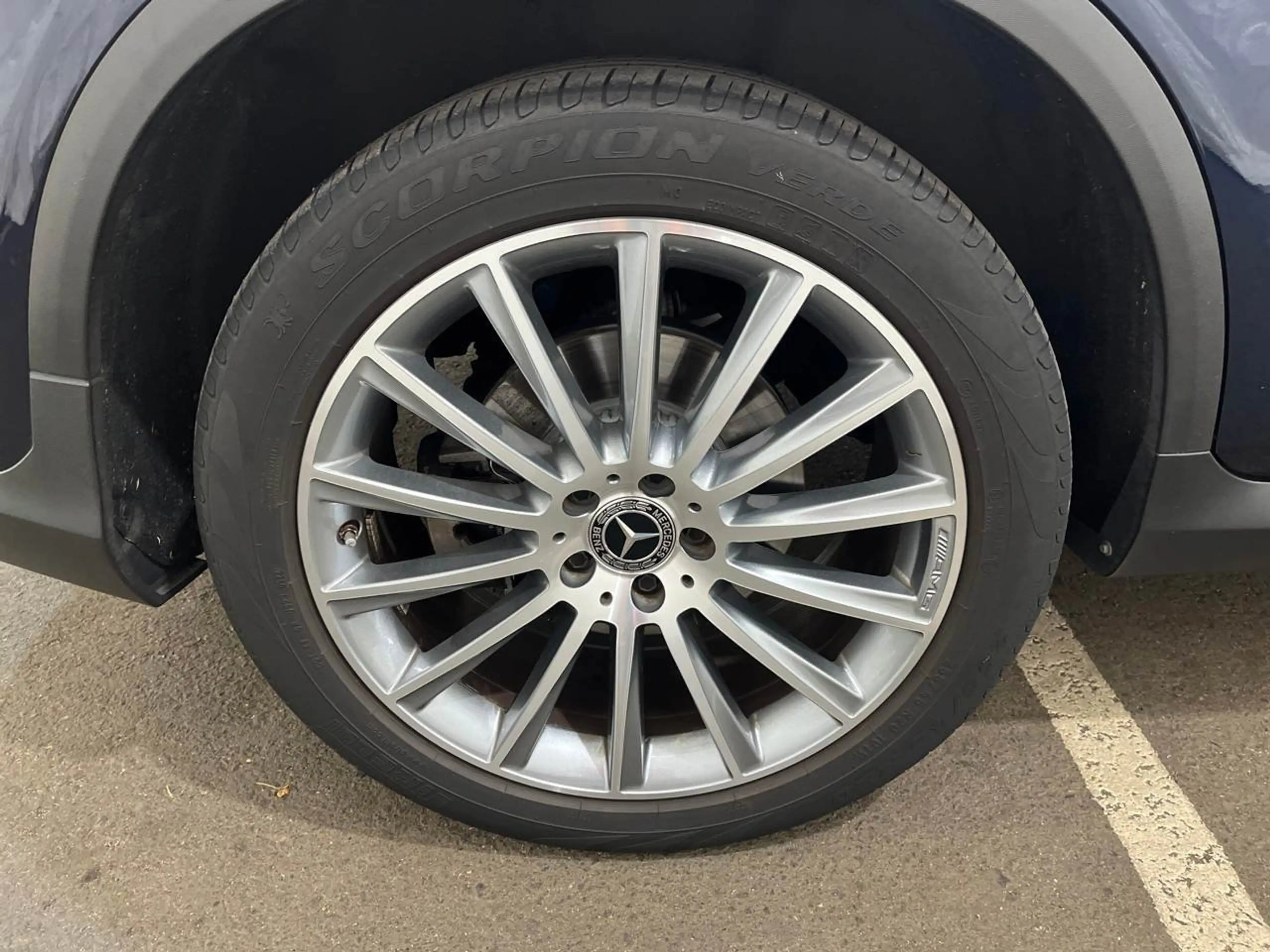 Mercedes-Benz GLC 220 d AMG Line 4Matic Airmatic AHK Pano Key — photo 12