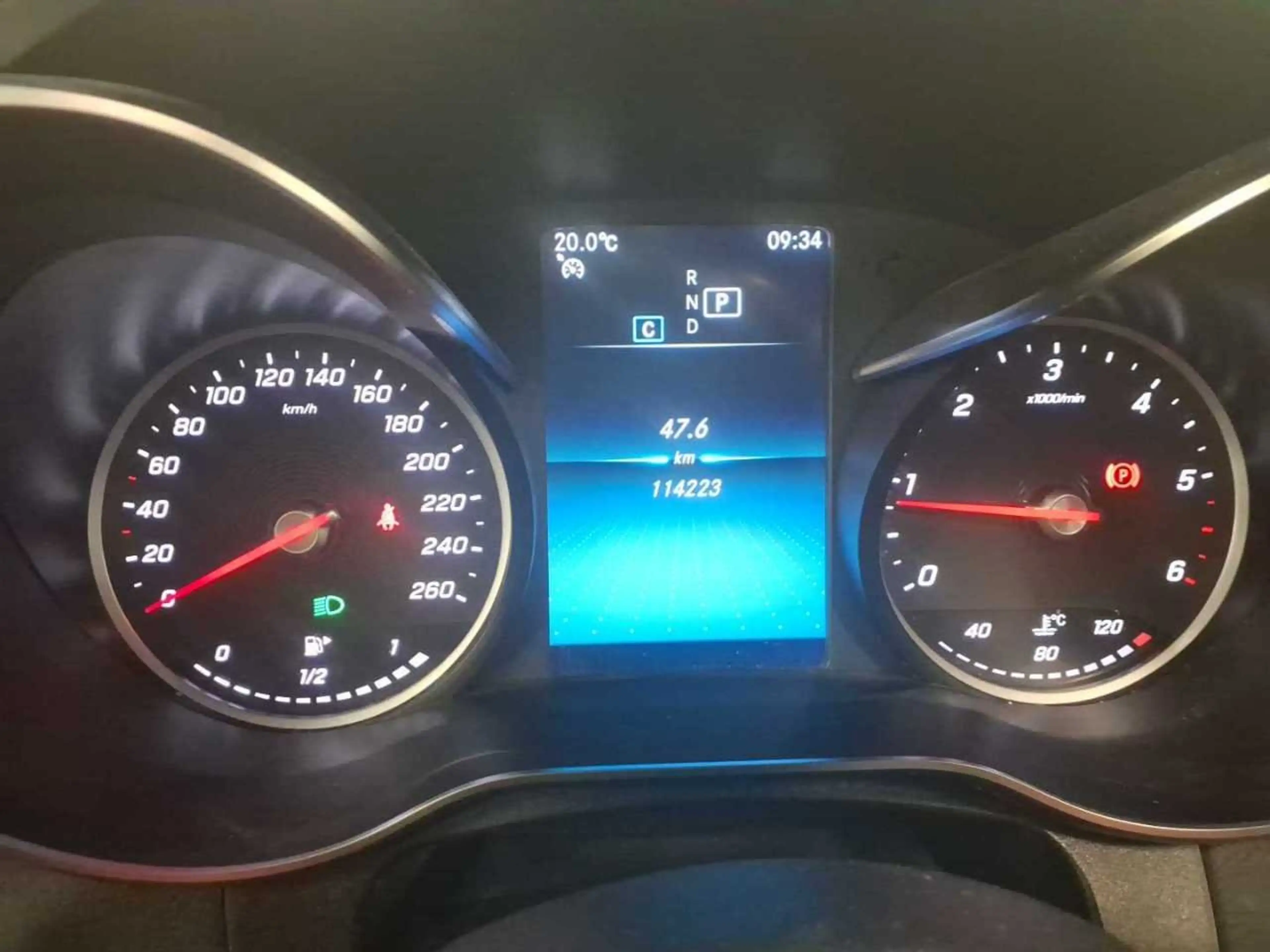 Mercedes-Benz GLC 220 d AMG Line 4Matic Airmatic AHK Pano Key — photo 10