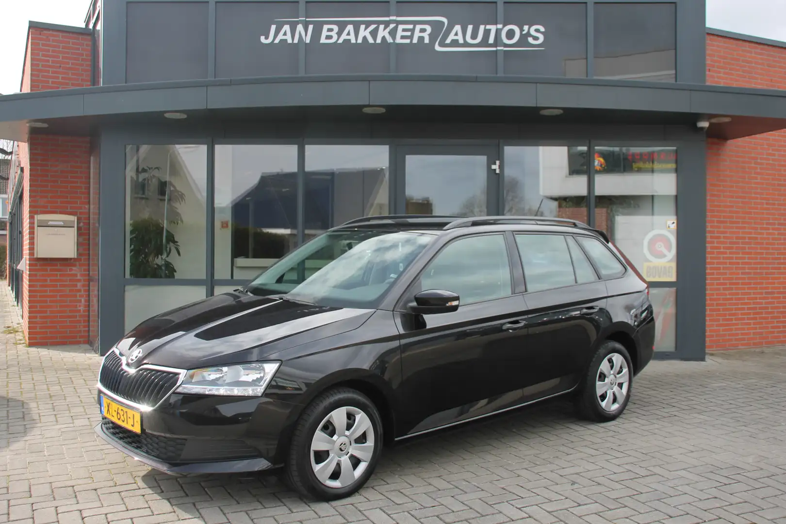 Skoda Fabia Combi 1.0 Active ✅ AC ✅ BT ✅ Rijklaar ✅ Negro - 1
