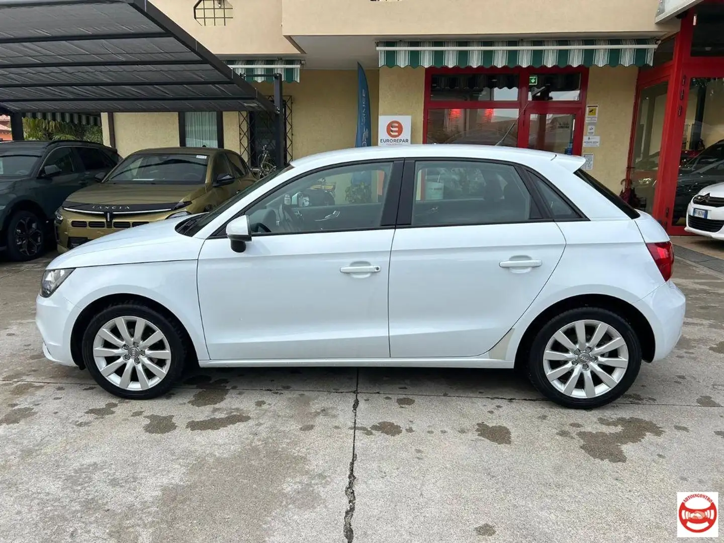 Audi A1 Sportback 1.6 tdi Ambition 90cv Blanc - 2