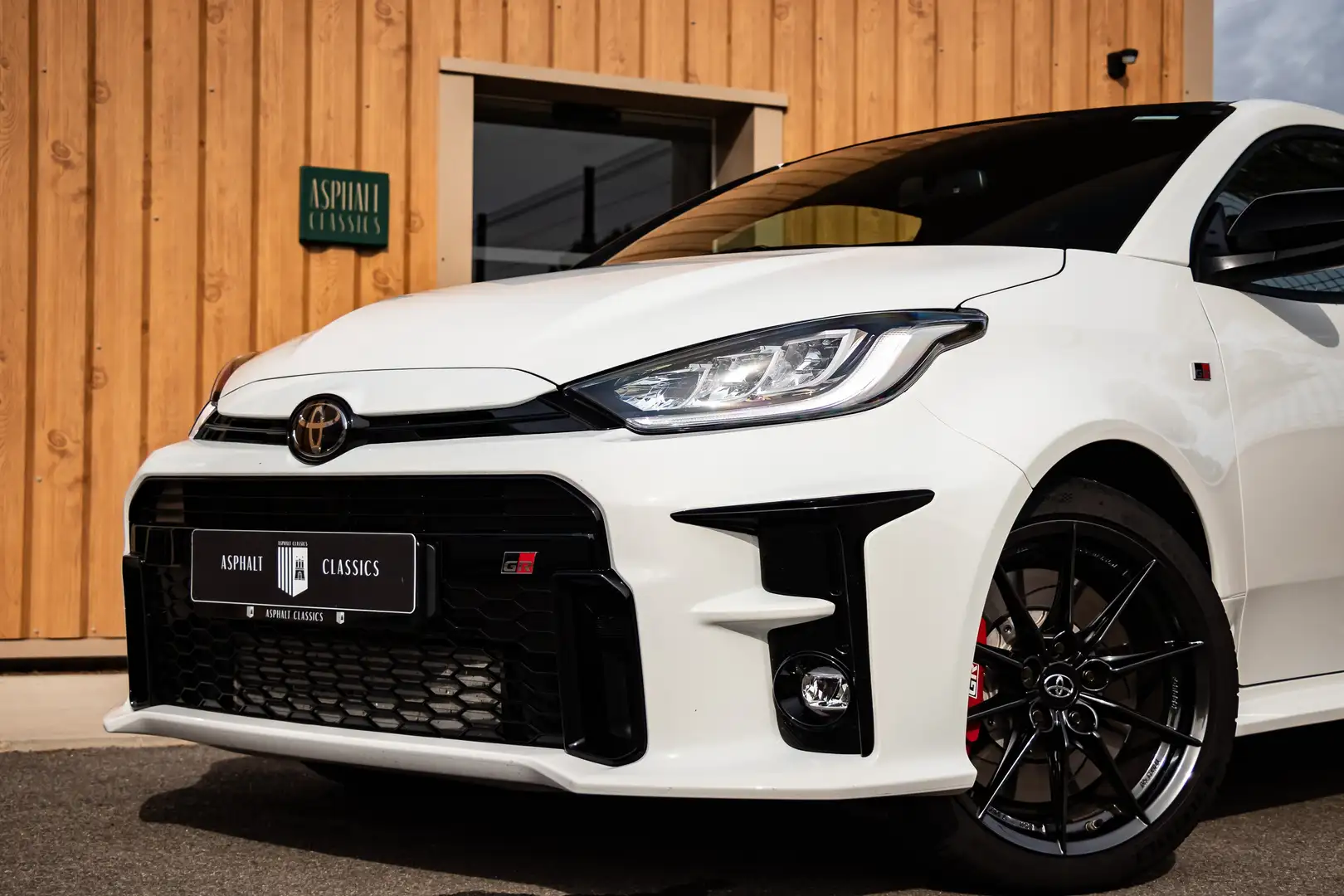 Toyota Yaris GR Track Blanc - 2