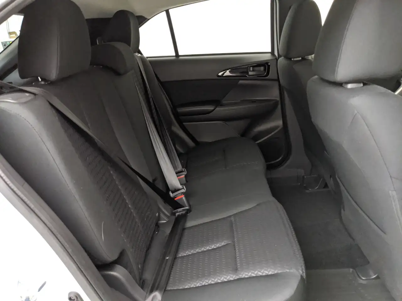 Mitsubishi Eclipse Cross снимка Mitsubishi Eclipse Cross